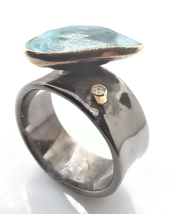 aquamarine brilliant ring