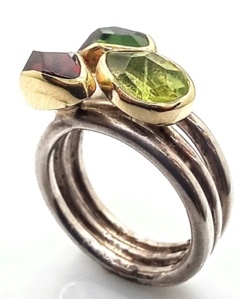 triple stone red green ring 