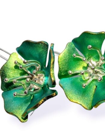 Green anodizing titanium flowers earrings