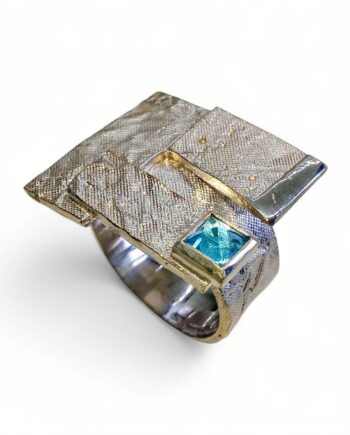 Ασημένιο δαχτυλίδι με blue topaz