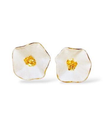 Small white flower earrings